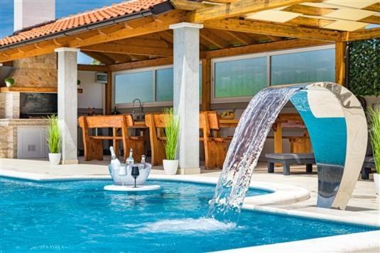 Attractive Villa